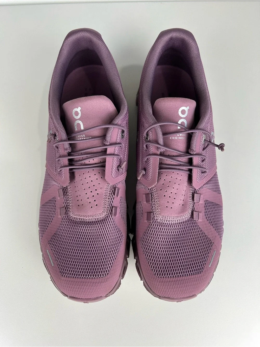 On CLOUD RUNNING WALKING  Cloudswift SNEAKER SHOES FIG/QUARTZ COLOR SIZE 9.5